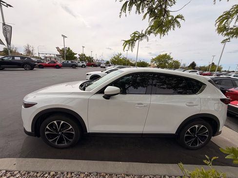 Used 2023 MAZDA CX-5 AWD 2.5 S w/ Premium Plus Pkg image 3