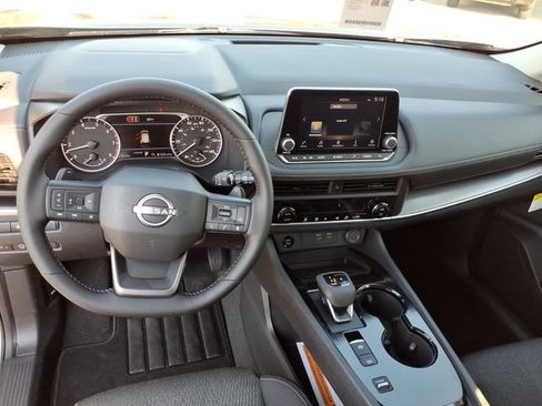 New 2026 Nissan Rogue SV FWD image 9