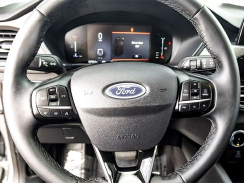 Used 2023 Ford Escape Active image 17