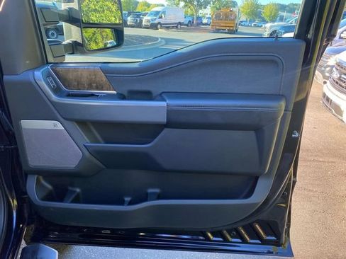 Used 2024 Ford F250 Lariat w/ Sport Appearance Package AWD/4WD image 37