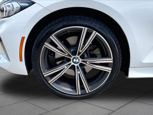 Used 2023 BMW 330i xDrive Sedan w/ Premium Package AWD/4WD image 10