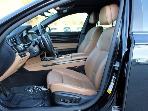 Used 2014 BMW 750Li 750Li image 14
