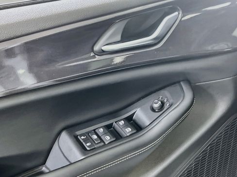 Used 2023 Jeep Grand Cherokee L Laredo AWD/4WD image 17