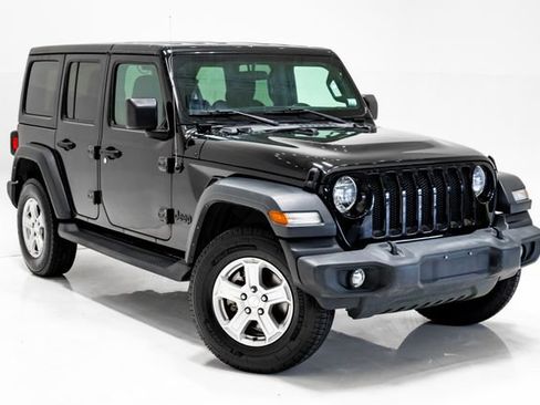 Used 2023 Jeep Wrangler Unlimited Sport AWD/4WD image 4