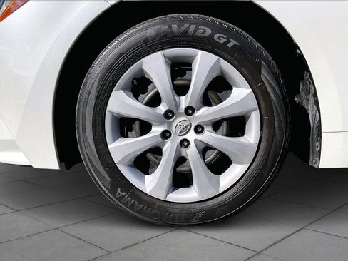 Used 2023 Toyota Corolla LE image 9