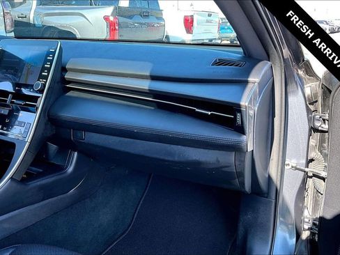 Used 2019 Toyota Avalon Touring w/ Advanced Safety Package image 25