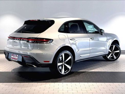 New 2026 Porsche Macan AWD/4WD image 7