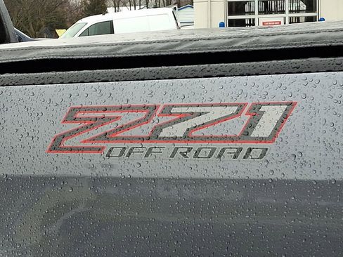 Used 2022 Chevrolet Colorado Z71 image 33