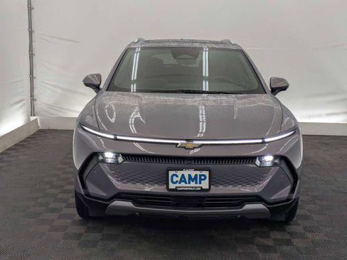 New 2026 Chevrolet Equinox EV LT image 9