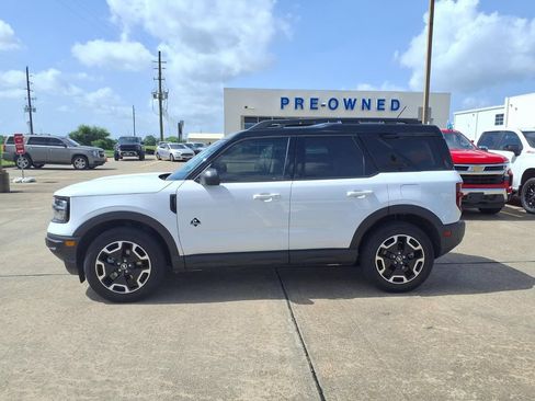 Used 2024 Ford Bronco Sport Outer Banks w/ Tech Package AWD/4WD image 3