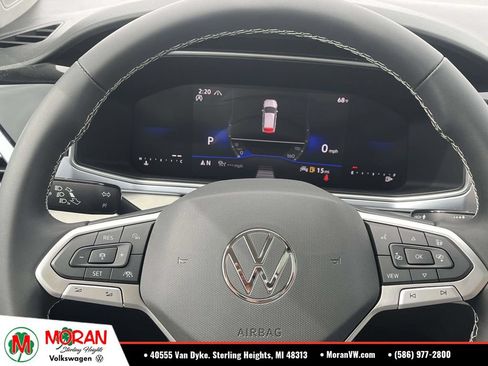 Used 2026 Volkswagen Taos SE AWD/4WD image 18