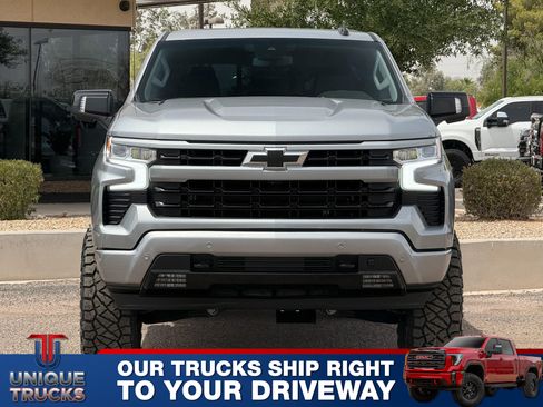 Used 2024 Chevrolet Silverado 1500 RST AWD/4WD image 2
