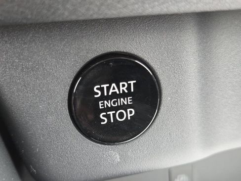 New 2026 Nissan Rogue Platinum image 27