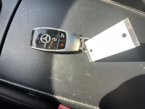 Certified 2019 Mercedes-Benz S 560 4MATIC Sedan image 38