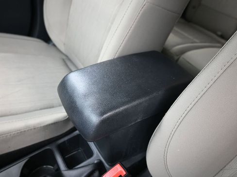 Used 2021 Ford EcoSport SE w/ SE Convenience Package image 19