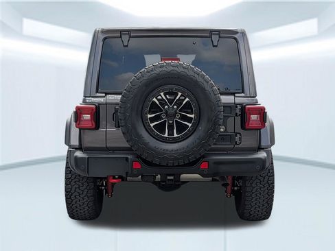 Used 2025 Jeep Wrangler Unlimited Rubicon image 23