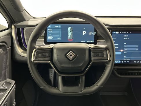 Used 2025 Rivian R1S Adventure AWD/4WD image 28