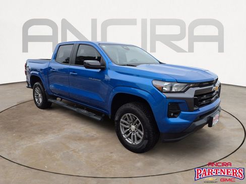Used 2023 Chevrolet Colorado LT w/ LT Convenience Package II AWD/4WD image 1
