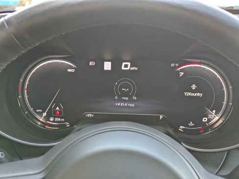 Used 2025 Alfa Romeo Giulia AWD w/ Veloce Package AWD image 33