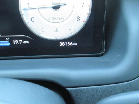 Used 2022 Hyundai Santa Cruz Limited AWD/4WD image 32