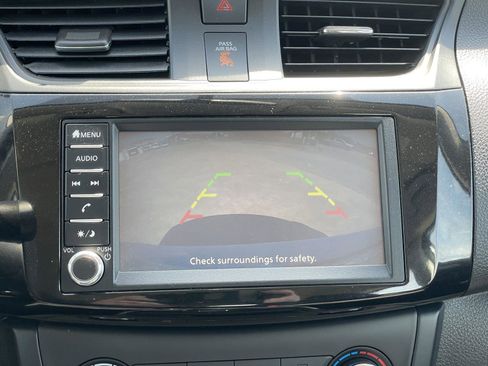 Used 2019 Nissan Sentra S image 19