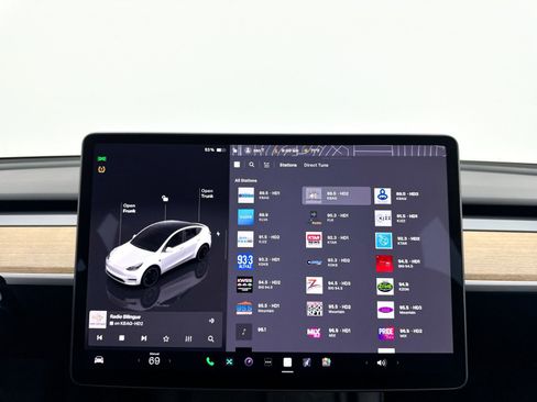 Used 2024 Tesla Model Y Performance image 20