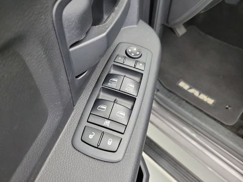 Used 2017 RAM 2500 Tradesman w/ Chrome Appearance Group AWD/4WD image 20