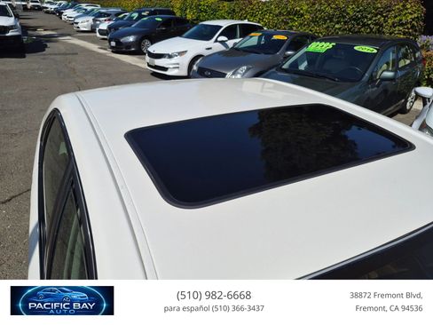 Used 2004 Toyota Avalon XLS FWD image 9