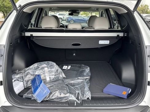 New 2026 Hyundai Tucson Limited image 14