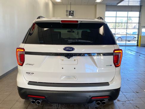 Used 2019 Ford Explorer Sport w/ Equipment Group 401A image 6