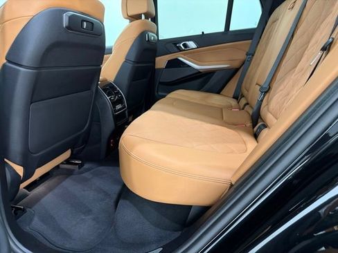 Used 2024 BMW X5 xDrive50e w/ M Sport Package AWD/4WD image 17