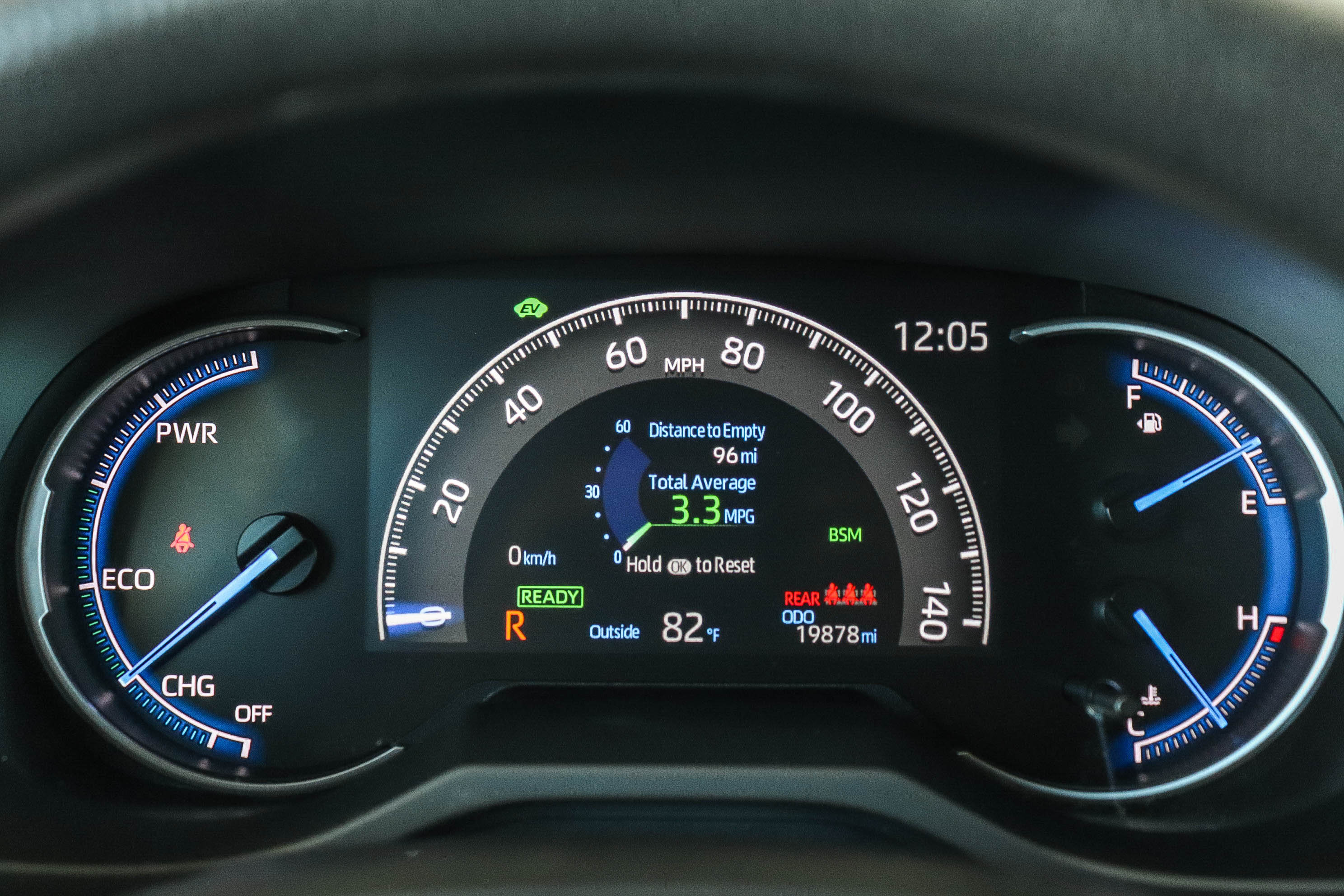 Used 2025 Toyota RAV4 LE AWD/4WD image 24