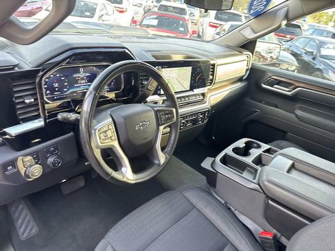 Used 2025 Chevrolet Silverado 1500 LT Trail Boss w/ Protection Package image 19