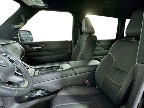 New 2026 Nissan Armada SL w/ Captain's Chari Seat Package image 7