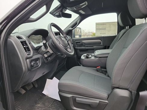 New 2024 RAM 2500 Tradesman w/ Safety Group AWD/4WD image 8