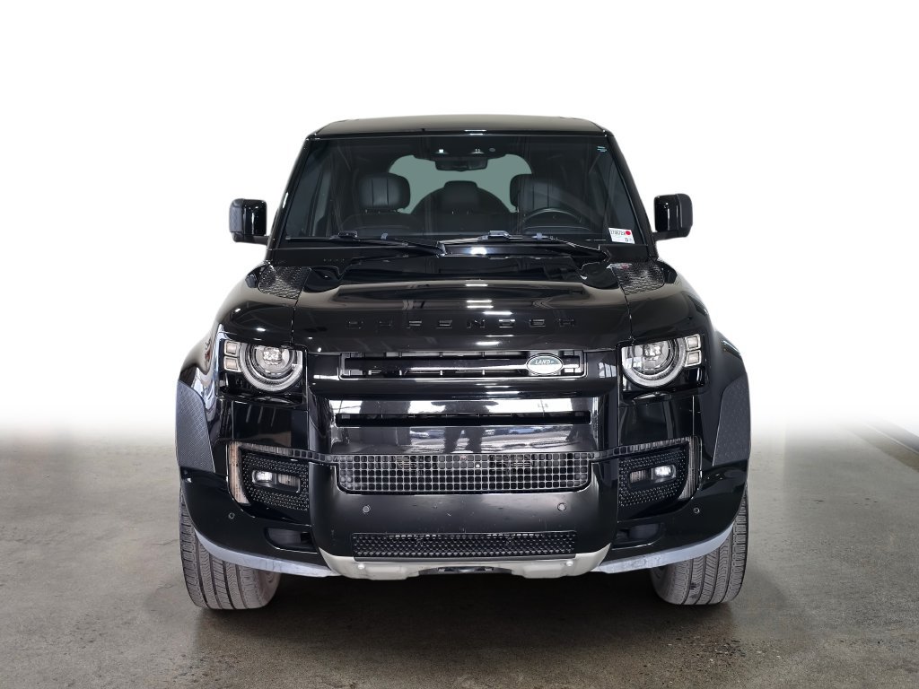 Used 2025 Land Rover Defender 110 V8 AWD/4WD image 2