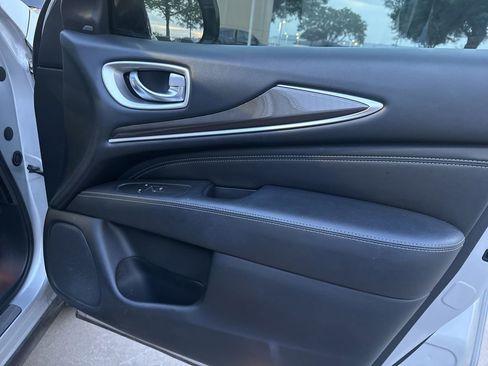 Used 2020 INFINITI QX60 Luxe w/ Essential Package image 29