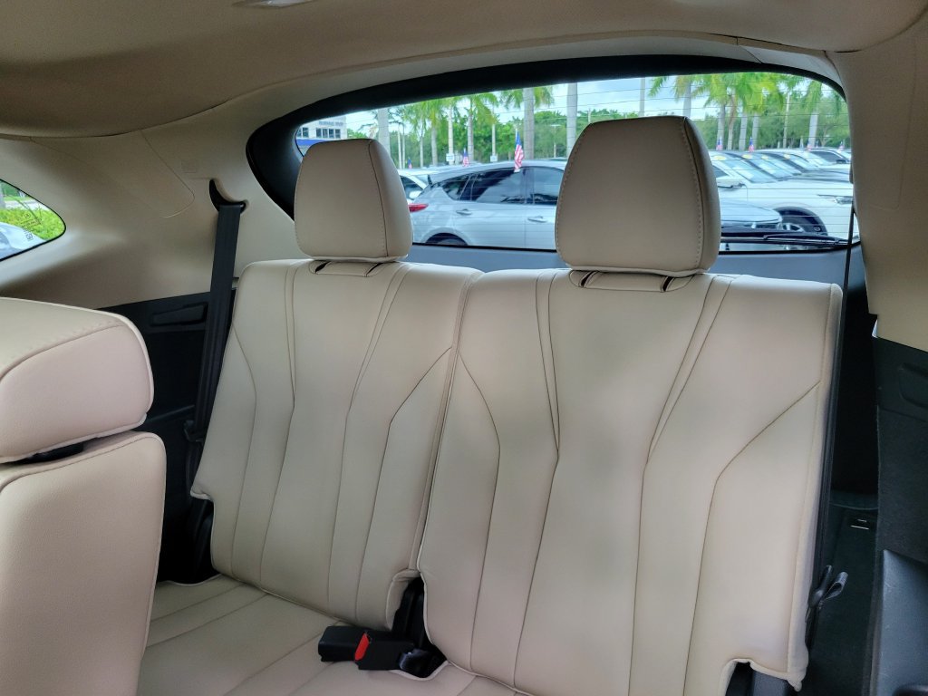 Used 2022 Acura MDX w/ Technology Package FWD image 14