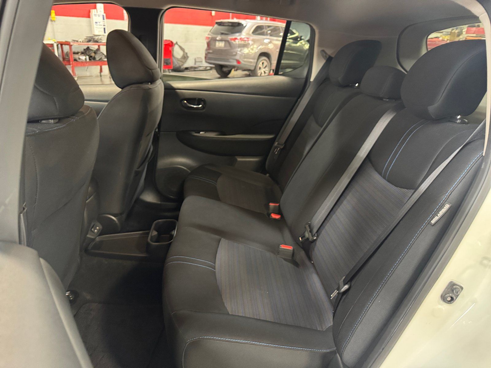 Used 2022 Nissan Leaf S FWD image 17