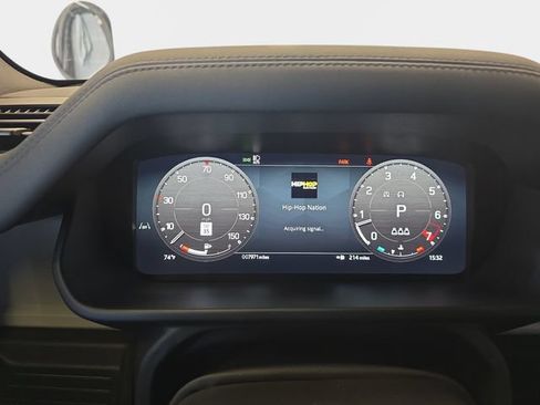Certified 2024 Land Rover Defender 110 S AWD/4WD image 21