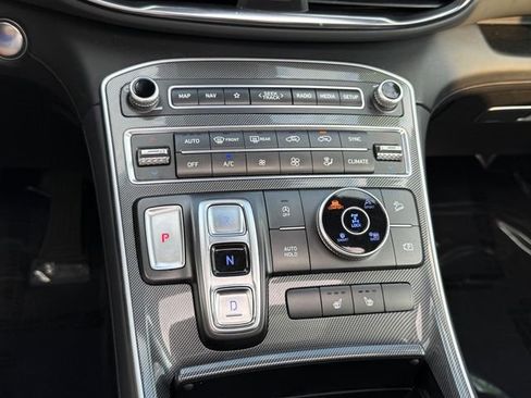 Used 2023 Hyundai Santa Fe SEL w/ Premium Package image 16