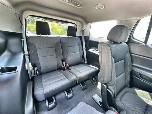 Certified 2023 GMC Acadia SLE w/ Driver Convenience Package image 26