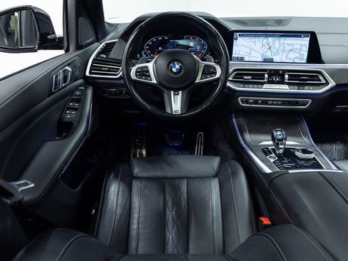 Used 2022 BMW X5 M50i AWD/4WD image 3