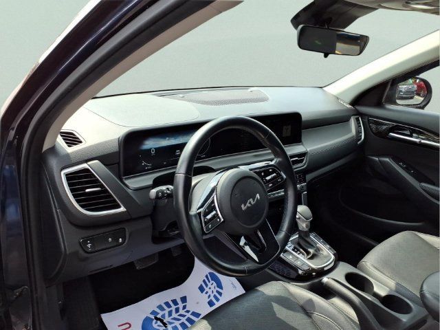 Used 2024 Kia Seltos EX AWD/4WD image 15