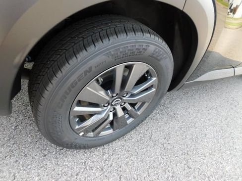 Certified 2022 Nissan Pathfinder S FWD image 4