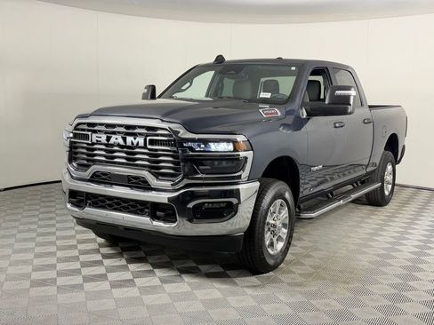 Used 2025 RAM 2500 Big Horn AWD/4WD image 10
