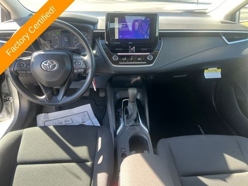 Used 2025 Toyota Corolla LE image 12