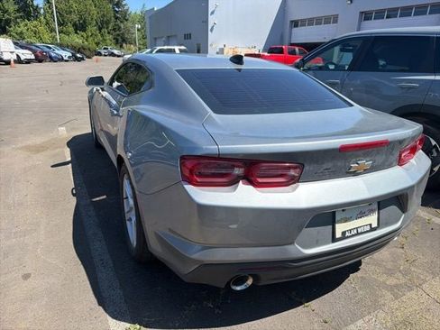 Used 2024 Chevrolet Camaro LT RWD image 3