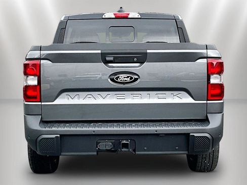 New 2025 Ford Maverick Lariat w/ Black Appearance Package image 4