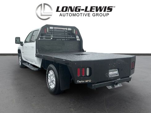 Used 2022 Chevrolet Silverado 2500 LT w/ Convenience Package AWD/4WD image 4